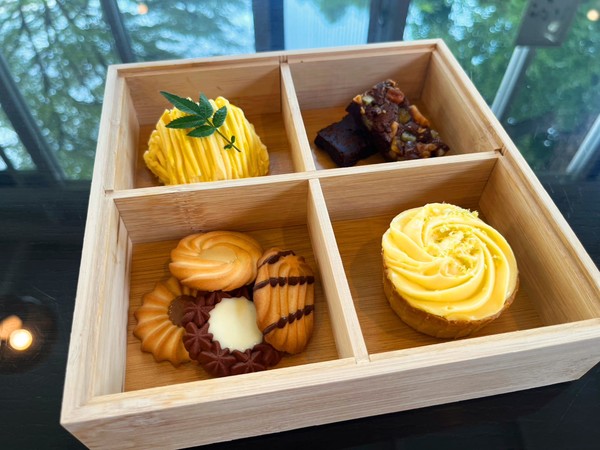 甜點四重奏登場～配上飲品，開啟快樂下午茶模式！